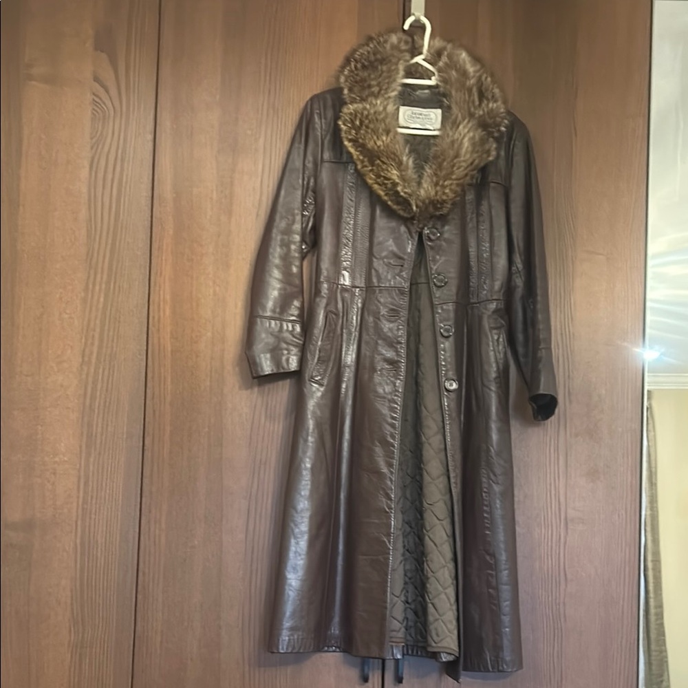 Elegant Brown Leather Coat with Faux Fur Collar